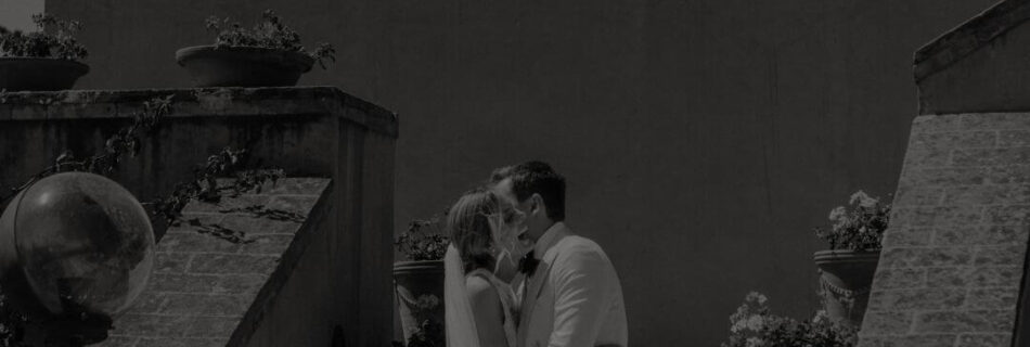 Wedding in a castle, luxury wedding photography in marbella and malaga with Sunny September
