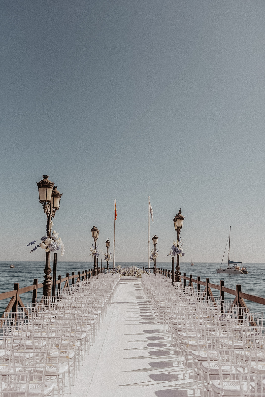 Luxury Wedding in Marbella at the beach, Wedding Photographer and Videographer in Málaga, Sunny September